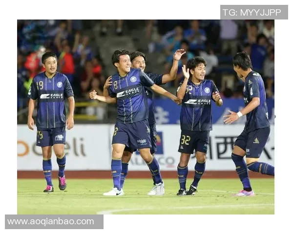 长崎成功丸与大阪樱花的激烈对决展现足球魅力与团队精神